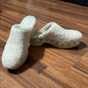 J. Crew Cream Fuzzy Clogs